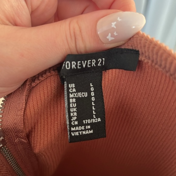 Dusty rose velour dress from forever 21. - Picture 4 of 4